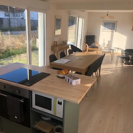 度假居 Maisons Neuves Dans Quartier Calme 科尔马