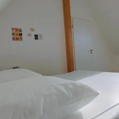 Maisons Neuves Dans Quartier Calme Ferienhaus